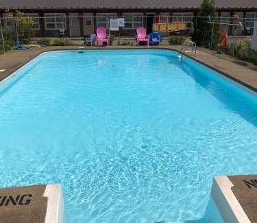 Port Colborne Hotel | Good Night Inn