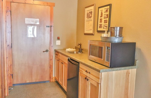 Nisswa Hotel | Good Ol' Days Resort