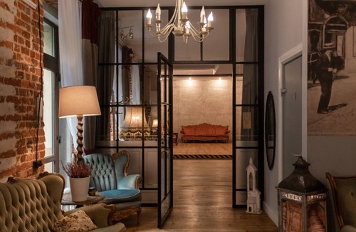 Srodmiescie House | Good Time Residence