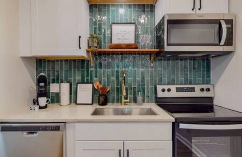Central Arlington House | Good Vibes Getaway | Near AT&T Six Flags & TX Live