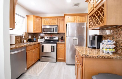 Cutler Bay House | Good Vibes Oasis, 2 Story Townhome in Cutler Bay
