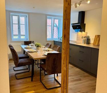 Freudenstadt Apartment | Good Wood Apartment - Modernes Fachwerk am Marktplatz in Freudenstadt