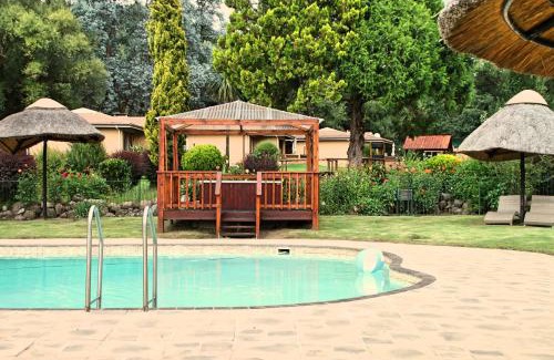 Drakensberg Gardens Ski Chalet | Gooderson Leisure Riverbend Chalets Self Catering and Timeshare Gold Crown Resort