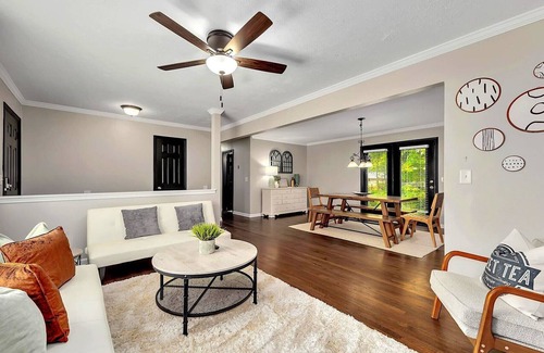 Marietta House | GoodKarma Rentals - Historic Marietta Newly Renovated Entire House.Next Door to
