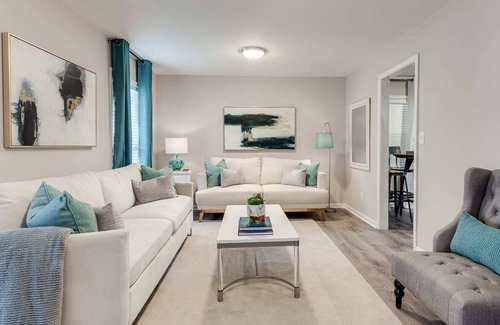 Austell House | "GoodKarma Rentals"-Stunning Home in Austell! Newly Updated. Best location.Very