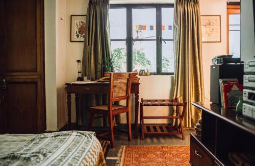 Bullawala Villa | Gorayya Villa Luxury Rustic 4BHK Mussoorie Foothills