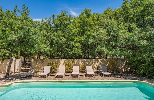Gordes Villa | GORDES Private villa and swimming pool on enclosed land planted with trees