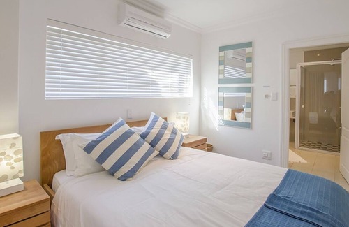 Mountainside Apartment | Gordon's Bay | Protea Place Luxury Two BR Apt