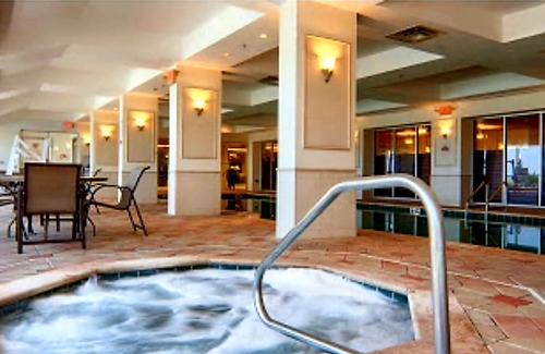 Ortona Park Condo | Gorgeous 1 bdrm private balcony full kitchen direct oceanfront