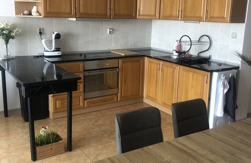 Ravna Gora Apartment | Gorgeous, 1 Bed Apt, Sea Views.