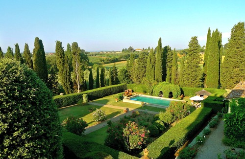 Montagnano Villa | Gorgeous 17th Century Medici Villa Heart of Tuscany w/Beautiful gardens & Pool