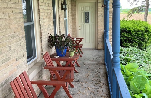 Tisch Mills House | Gorgeous 1890 Remodeled Farmette on 4 acres