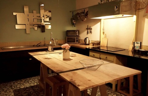 Roma Norte Apartment | Gorgeous 1940s Biblioteca Turned Private Apartment