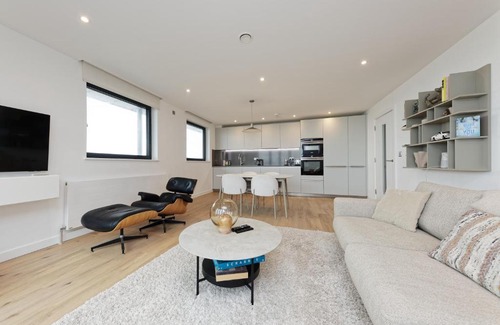 Ramsgate Apartment | Gorgeous 2 Bed Apartment with Stunning Sea Views with Free Parking and Fast Internet