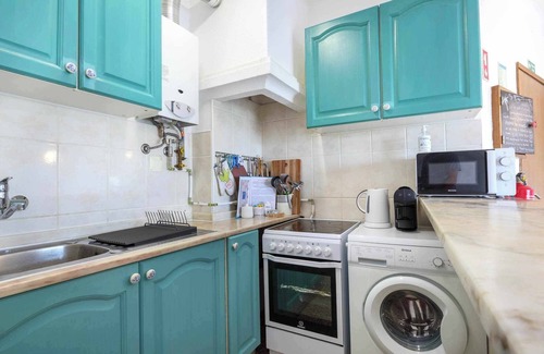 Burgau Apartment | Gorgeous 2 bed, central Burgau Sunny balcony great views! 1 min2beach sleeps 4/6