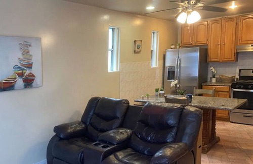 Bay Area House | Gorgeous 2 bedroom house 5 min to Daly City BART