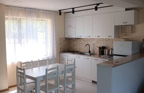 Likani Cottage | Gorgeous 2-bedroom cottage in Tsemi for a relaxing getaway