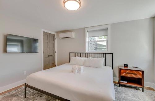 Franklin House | Gorgeous 2 Bedroom Historic Franklin Quadplex