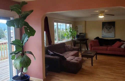 Sointula House | Gorgeous 2 bedroom home in sunny Sointula