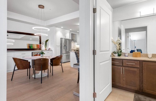Central Boulder Condo | Gorgeous 2 Bedroom Monthly Rental at Upscale Peloton West! Rooftop Pool!