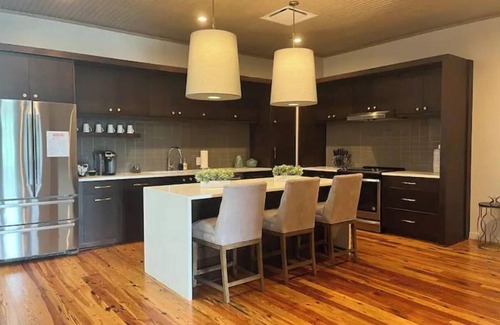 Greenville Downtown Condo | GORGEOUS 2 BR on MAIN #1