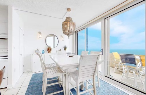 Little Salisbury House | ⭐️Gorgeous 2 Story Oceanfront Penthouse Heated Pool Sauna⭐️