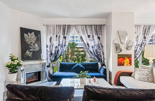 Westwood Apartment | Gorgeous 2BR Apartment in LA.