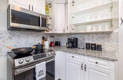 West Hartford House | Gorgeous 3 Bedroom House - 9 mins to Hartford, Connecticut