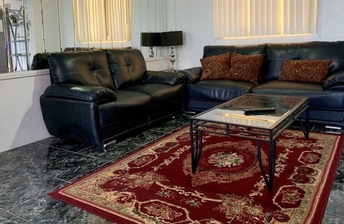 Hagatna House | GORGEOUS 3 bedroom/2 bathroom SANTA RITA HOME