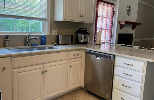 Wilson House | Gorgeous 3-BR home in Wilson