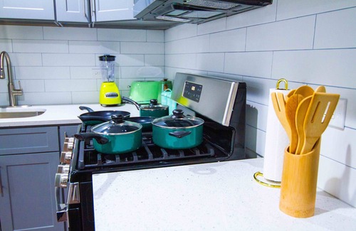 East New York Apartment | ✪Gorgeous 3BR✪ 5mins➜Trains ✪ Long Stays Discounts