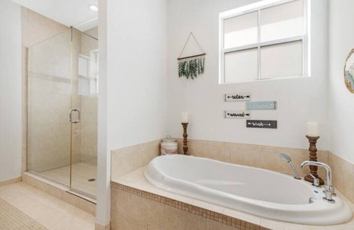 Croissant Park House | Gorgeous 4 bed/4 bath @ Endless Summer