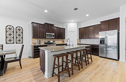 Hackberry House | Gorgeous 4-bedroom house in delightful Frisco, TX near the lake!