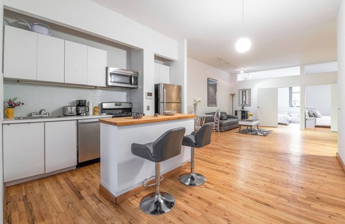 Tribeca Apartment | Gorgeous 4 Bedroom Unit in NYC