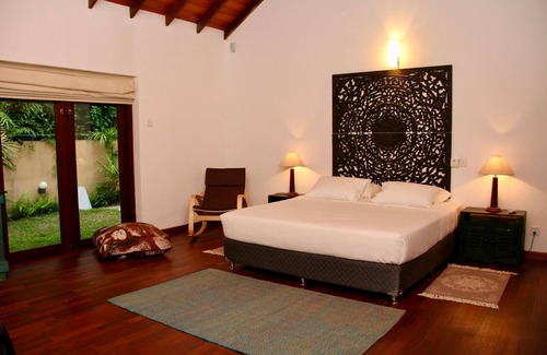 Darga Town Bed & Breakfast | Gorgeous 4BR Family Villa wt River View + Pool + Garden + Cook