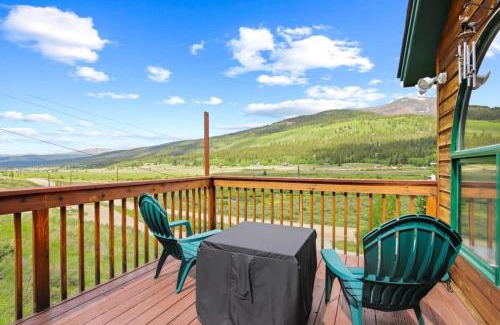 Alma House | Gorgeous 4BR Home with an Amazing Mountain Setting