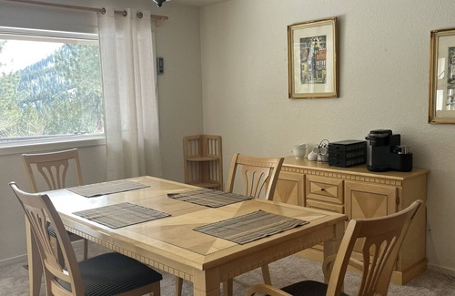 Reno House | Gorgeous 4BR Mountain Home w/Gym and Hot Tub near Mt. Rose, Lake Tahoe, Reno, NV