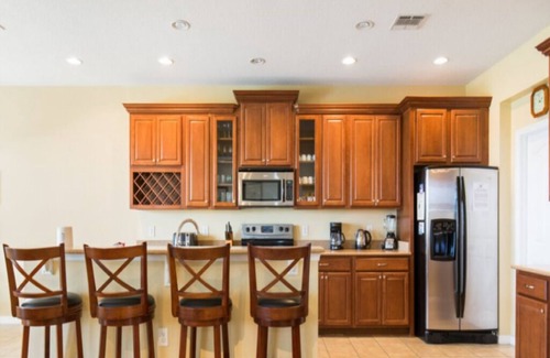West Haven House | Gorgeous 5 bedroom 3 bath Private Pool Home
