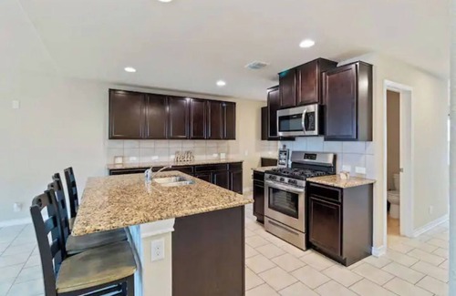 Cibolo House | Gorgeous 5-bedroom home near Randolph AFB