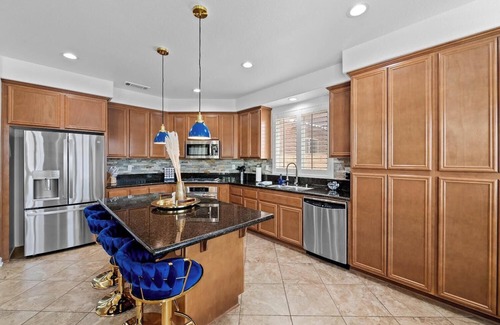 Terra Lago House | Gorgeous 5 Star New Pool, Arcade, elegant decor