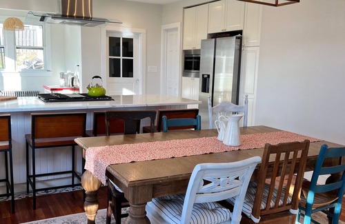 Cochecton House | Gorgeous 6-bdrm lake farmhouse with EV Charger