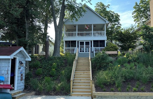 Severna Park House | Gorgeous Annapolis Area Waterfront Home!