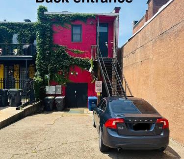 Historic Downtown La Crosse Apartment | Gorgeous apartment across from La Crosse Center