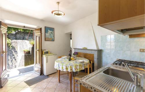 Casoli Apartment | Gorgeous Apartment In Bagni Di Lucca Lu