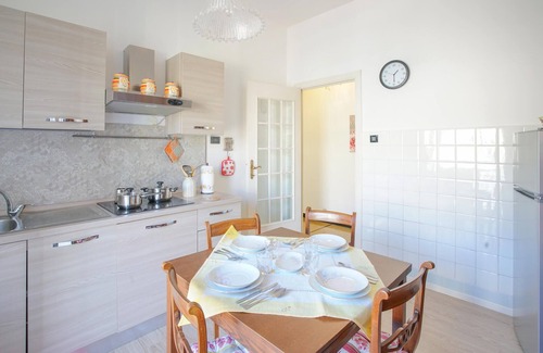 Molassana Apartment | Gorgeous apartment in Genova with WiFi