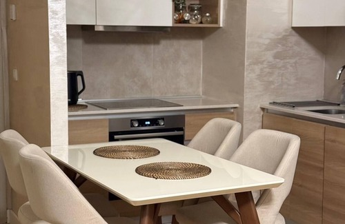 Sarajevska Apartment | Gorgeous Apartment with view on Sava River