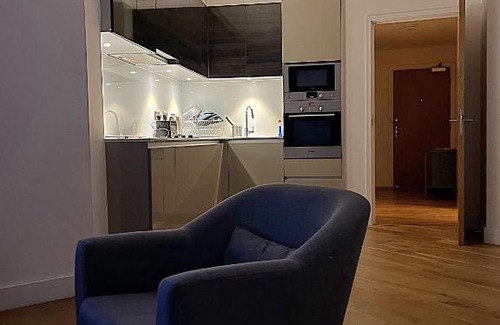 Wall End Apartment | Gorgeous Apt Close to Everything