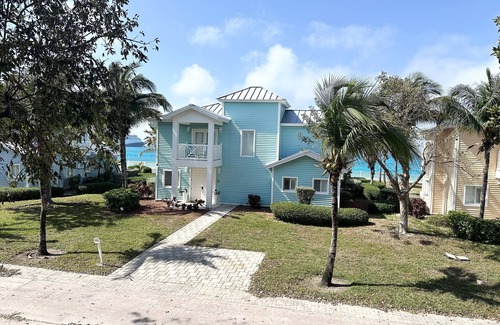 Alice Town Condo | GORGEOUS! "Bahamas Palm" Ocean View! Cozy and Remodeled! Bimini Bay/North Bimini