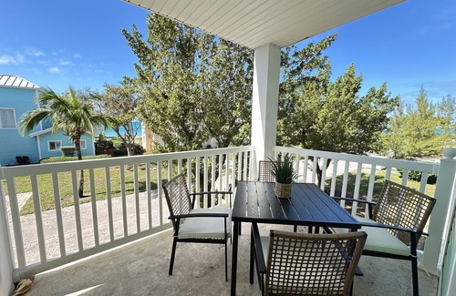 Alice Town Condo | GORGEOUS! "Bahamas Palm" Ocean View! Cozy and Remodeled! Bimini Bay/North Bimini