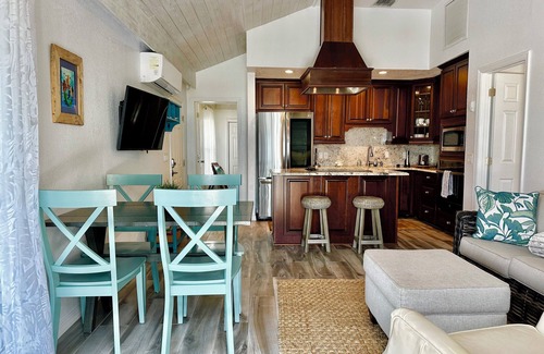Treasure Cay Villa | Gorgeous Beach Front Ocean Villa 906
